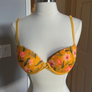 NWOT Victoria’s Secret Bra